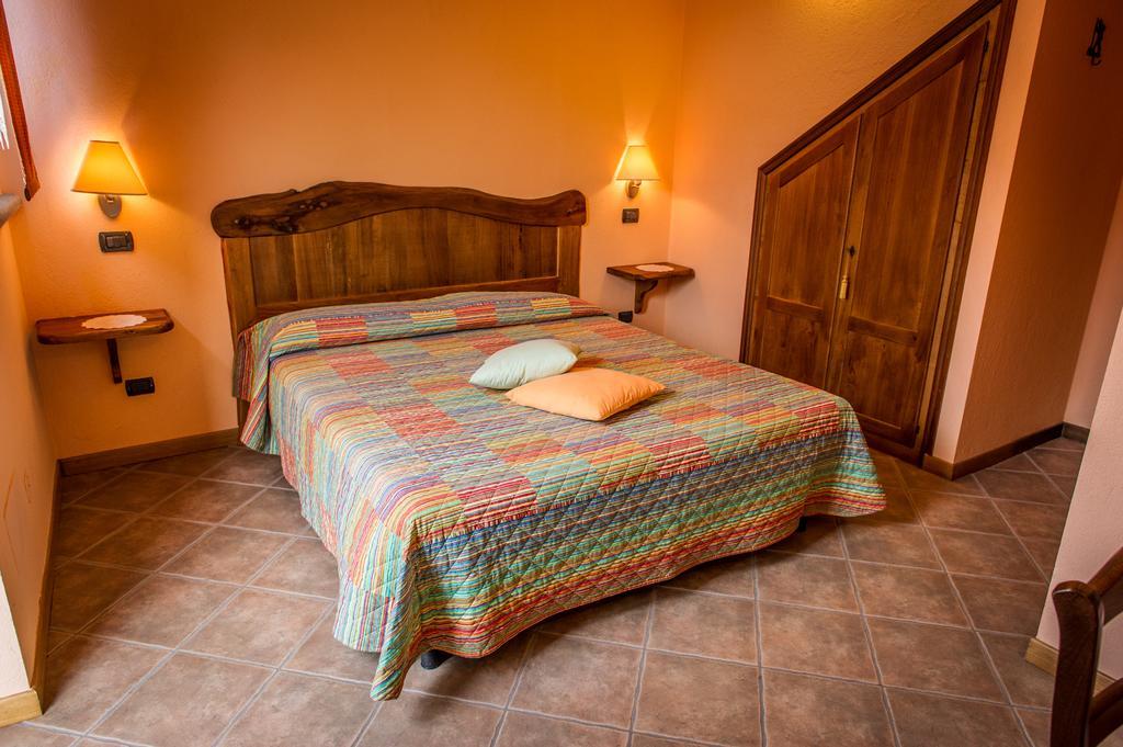 Al Pasche Bed and Breakfast Dronero Δωμάτιο φωτογραφία